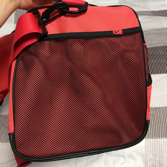 Nike Varsity Duffel gernanium/black/legion red - Picture 6 of 7